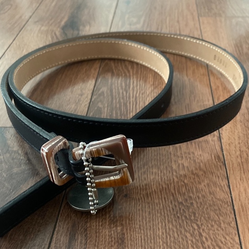 Streets Ahead leather belt NWOT